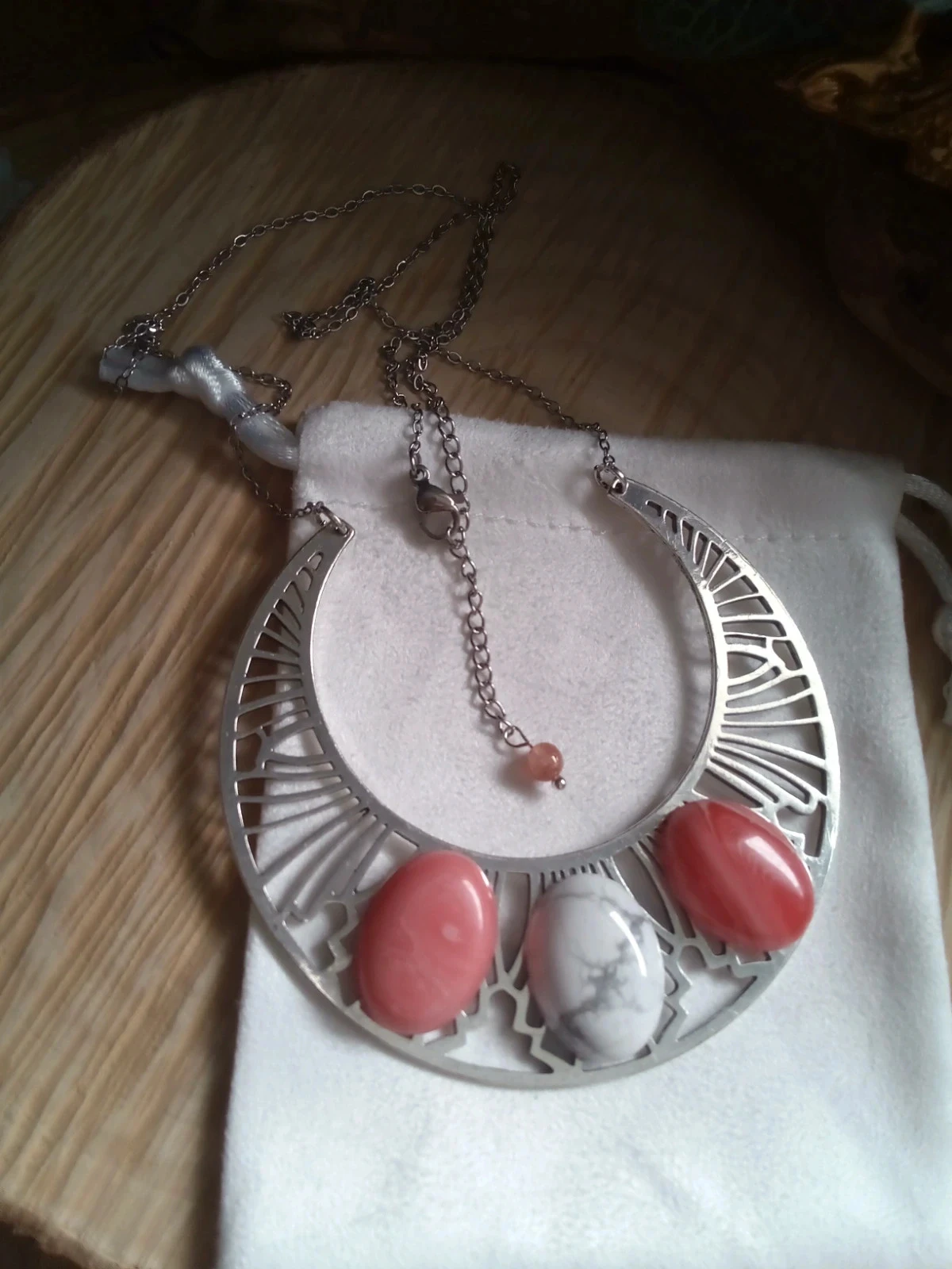 Collier argenté pierres howlite et agate – photo 2